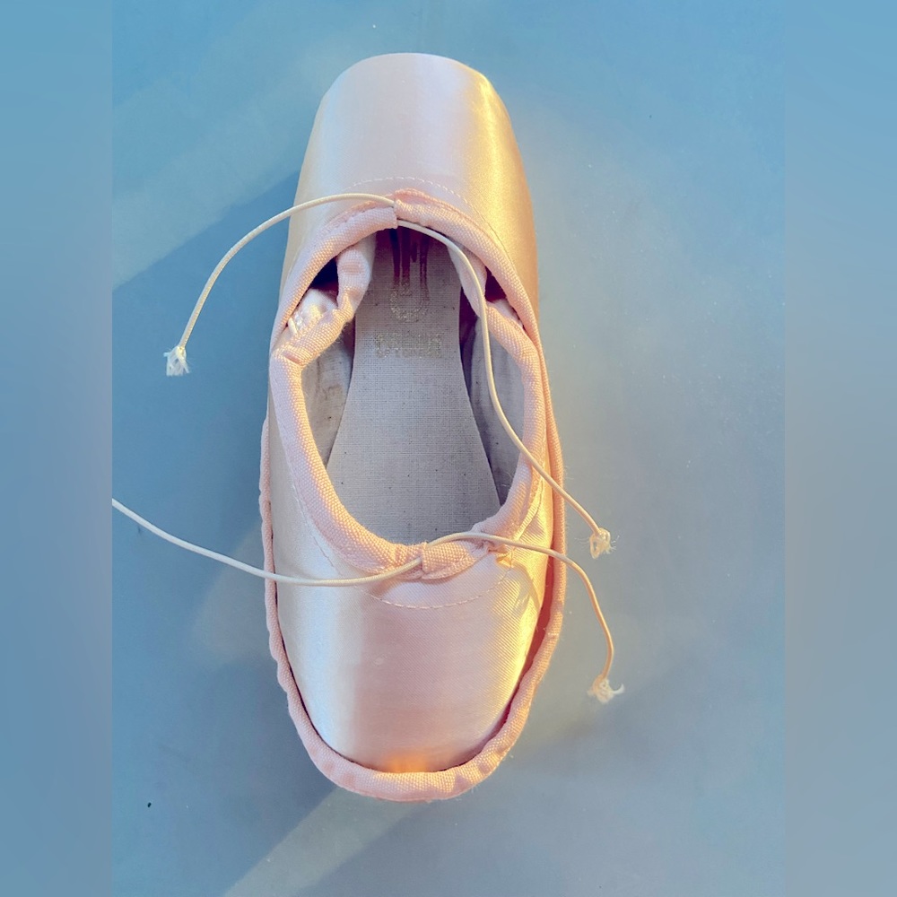 Freed Pointe Shoes 5.5 XX